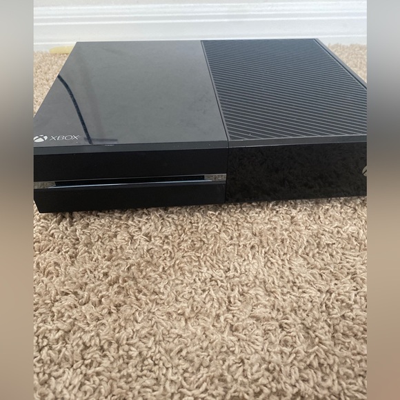 Xbox 1 - Picture 3 of 4